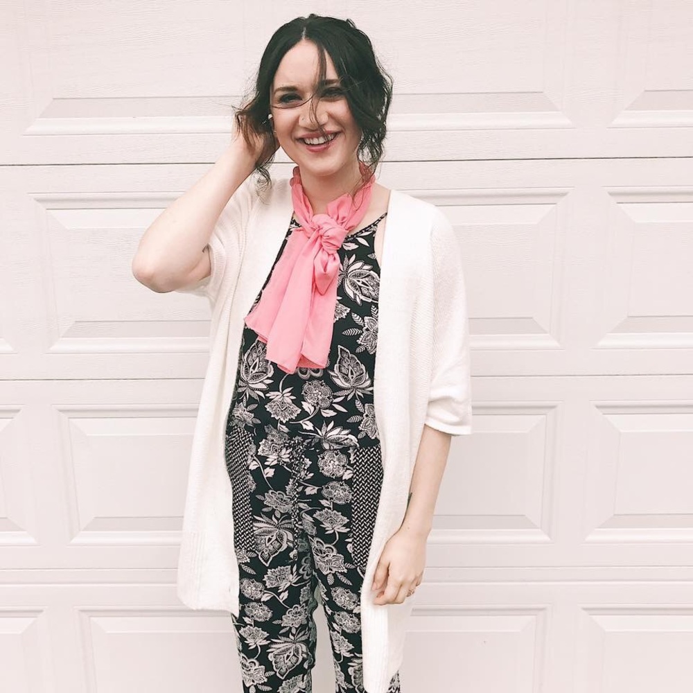 American Eagle Romper Black & White